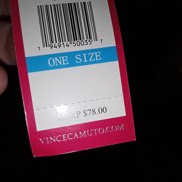 NWT Vince Camuto soft knitted topper #wrap / #shawl with hood and pockets - Picture 8 of 16